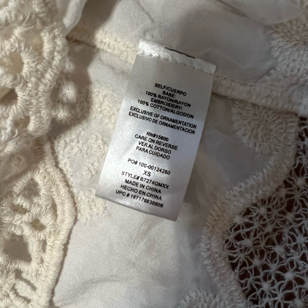 Democracy Embroidered Lace Ivory Color Cotton Blouse XS Boho, Beachy, Flowy - Picture 9 of 10